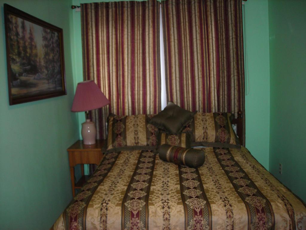 Deer Trail Motel Wisconsin Dells Room photo